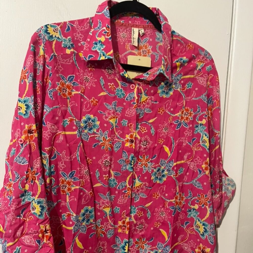 NWT COTTON DAISY Light button down top Long sleeve or 3/4 sleeve SZ L